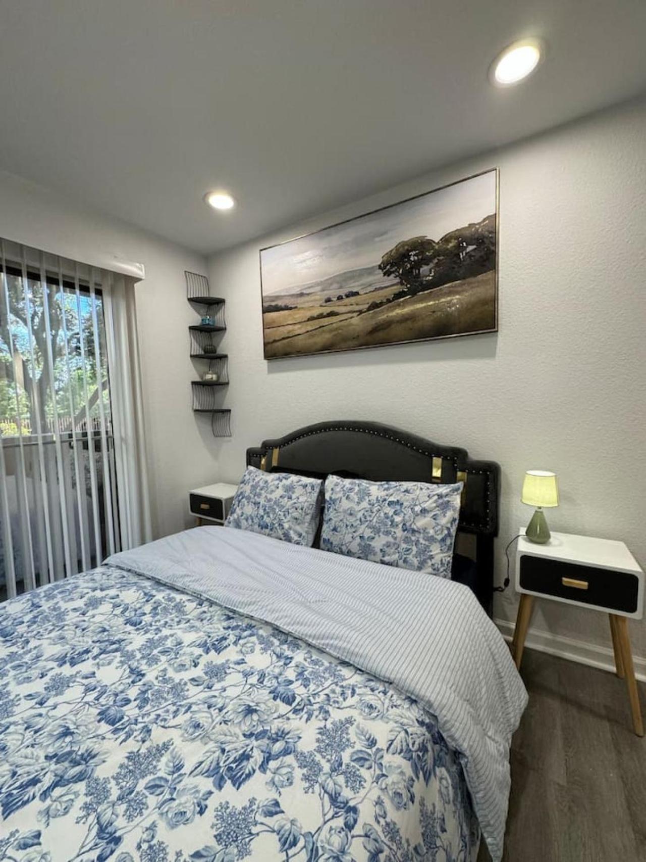 The Penthouse Luxe Gem 3bed 2bath