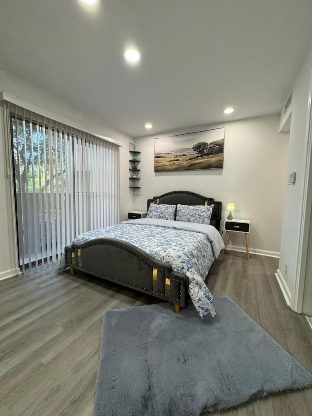 The Penthouse Luxe Gem 3bed 2bath Apartment *