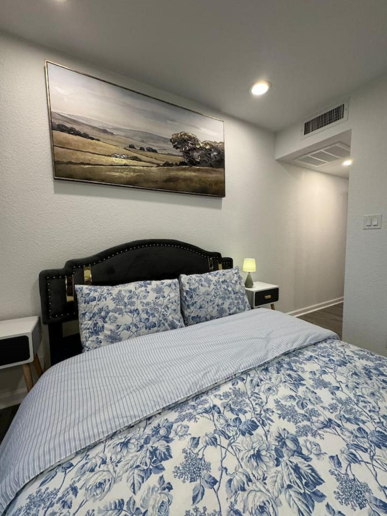 The Penthouse Luxe Gem 3bed 2bath Apartment *