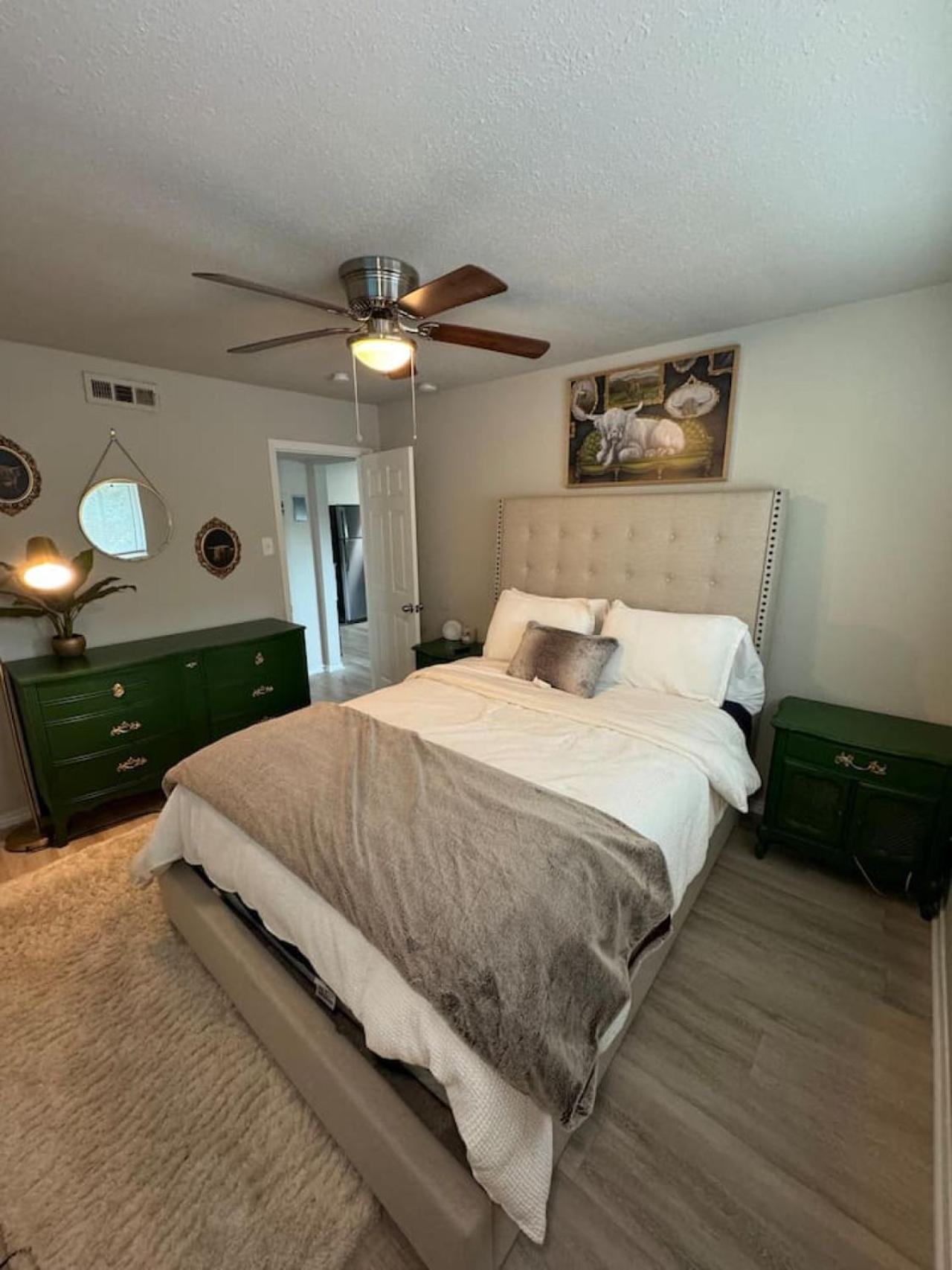Apartment Downtown Luxe Retreat 1bd *