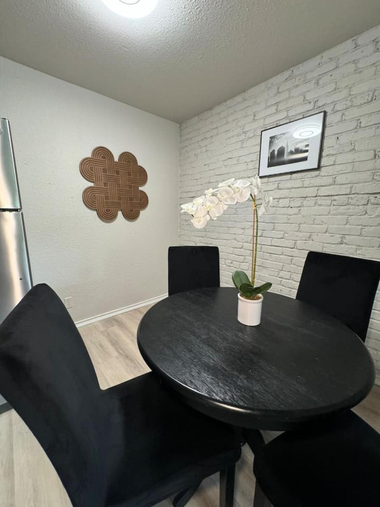 Downtown Luxe Retreat 1bd * Dallas