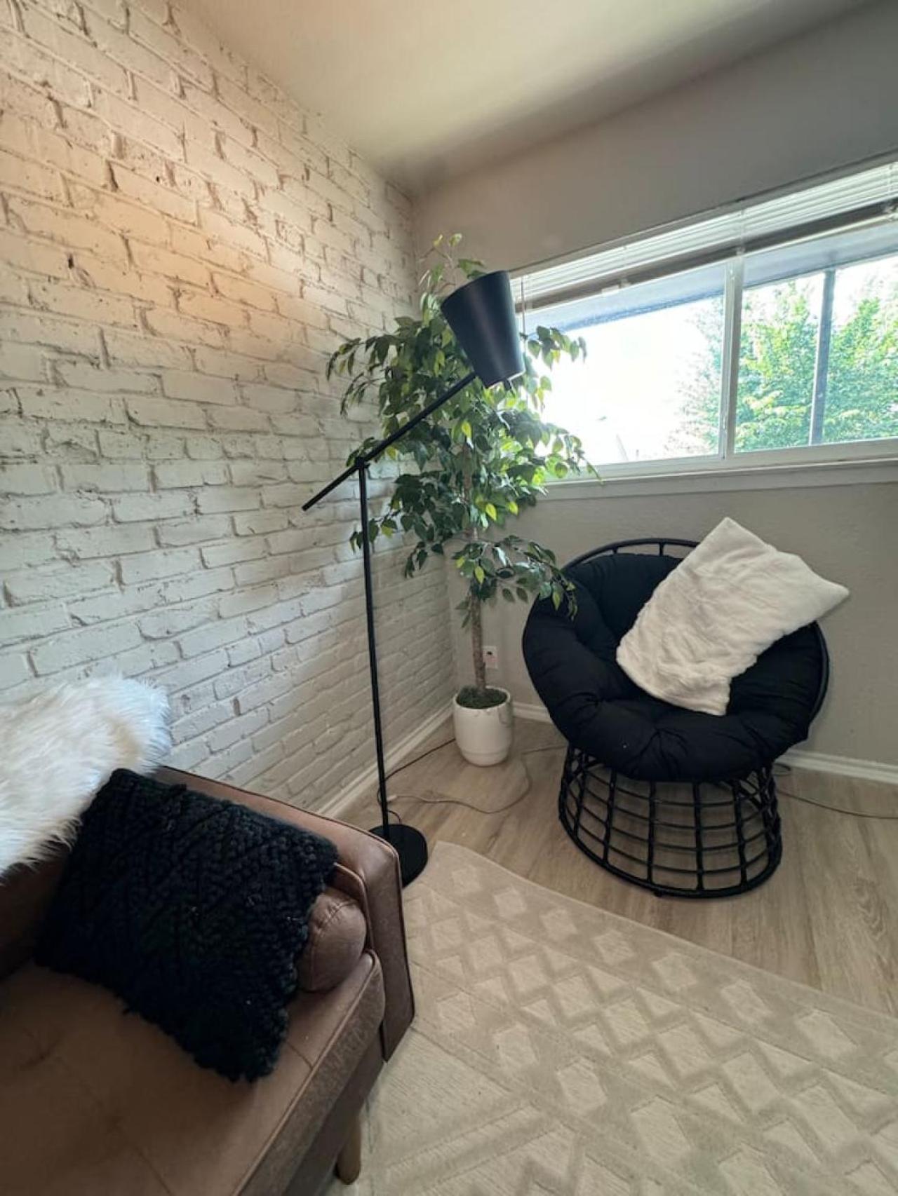 Downtown Luxe Retreat 1bd Apartment *