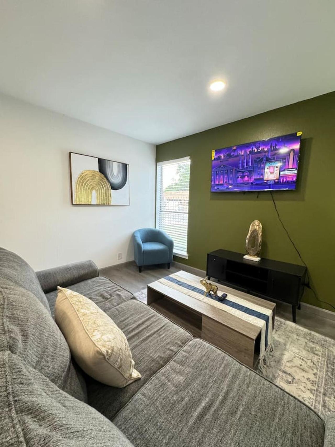Downtown Cozy Abode 5 Min From Field 1bd *