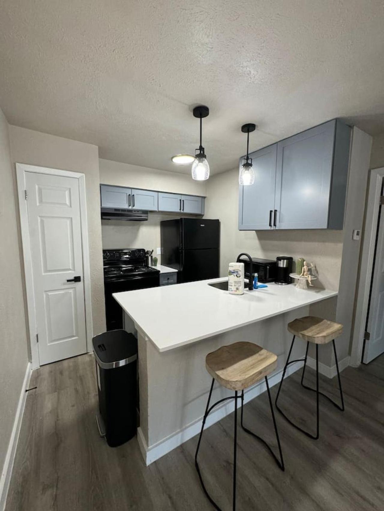 Dt Luxe Staycation 1bd1ba Apartment