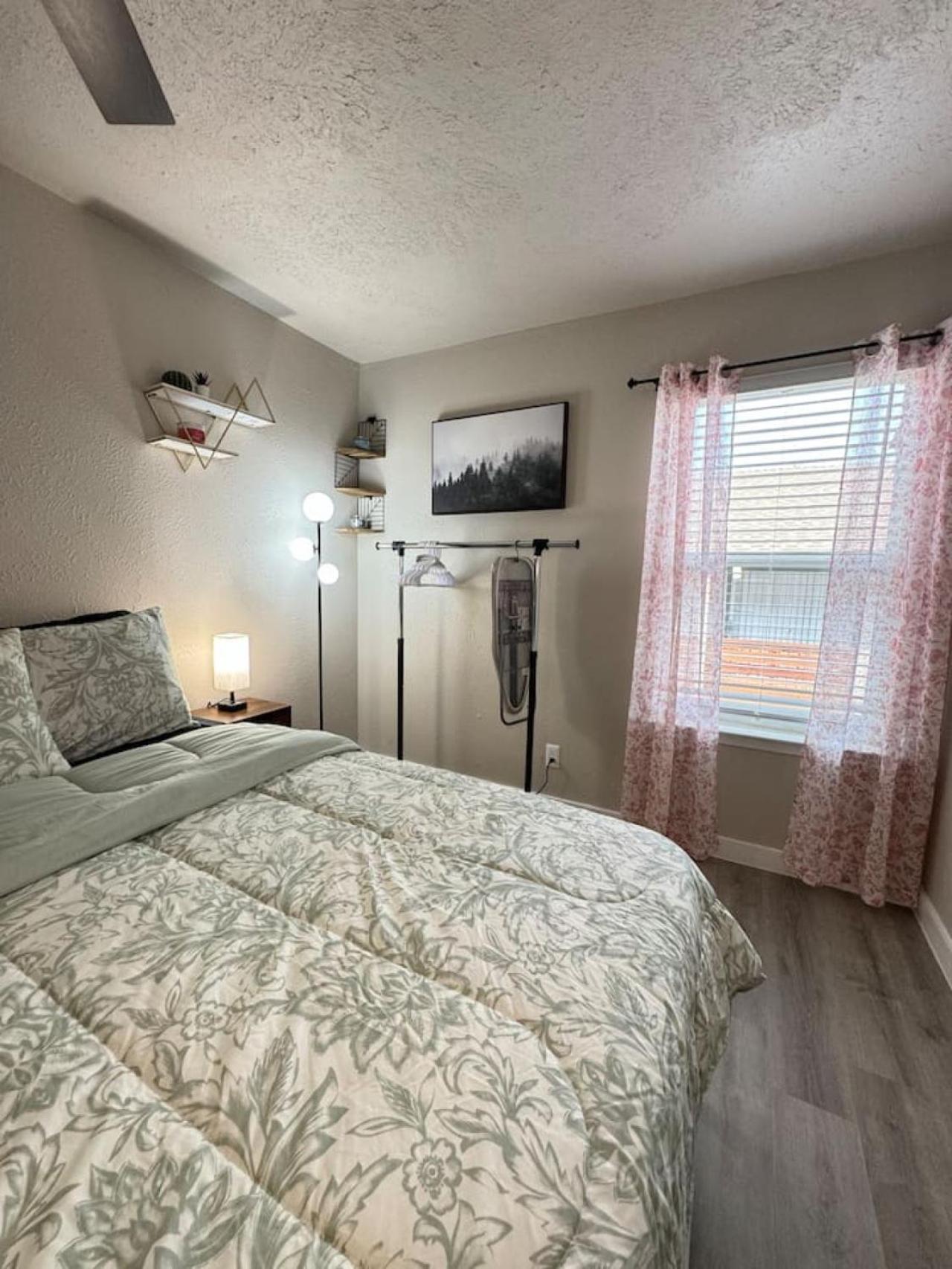 Dt Luxe Staycation 1bd1ba *