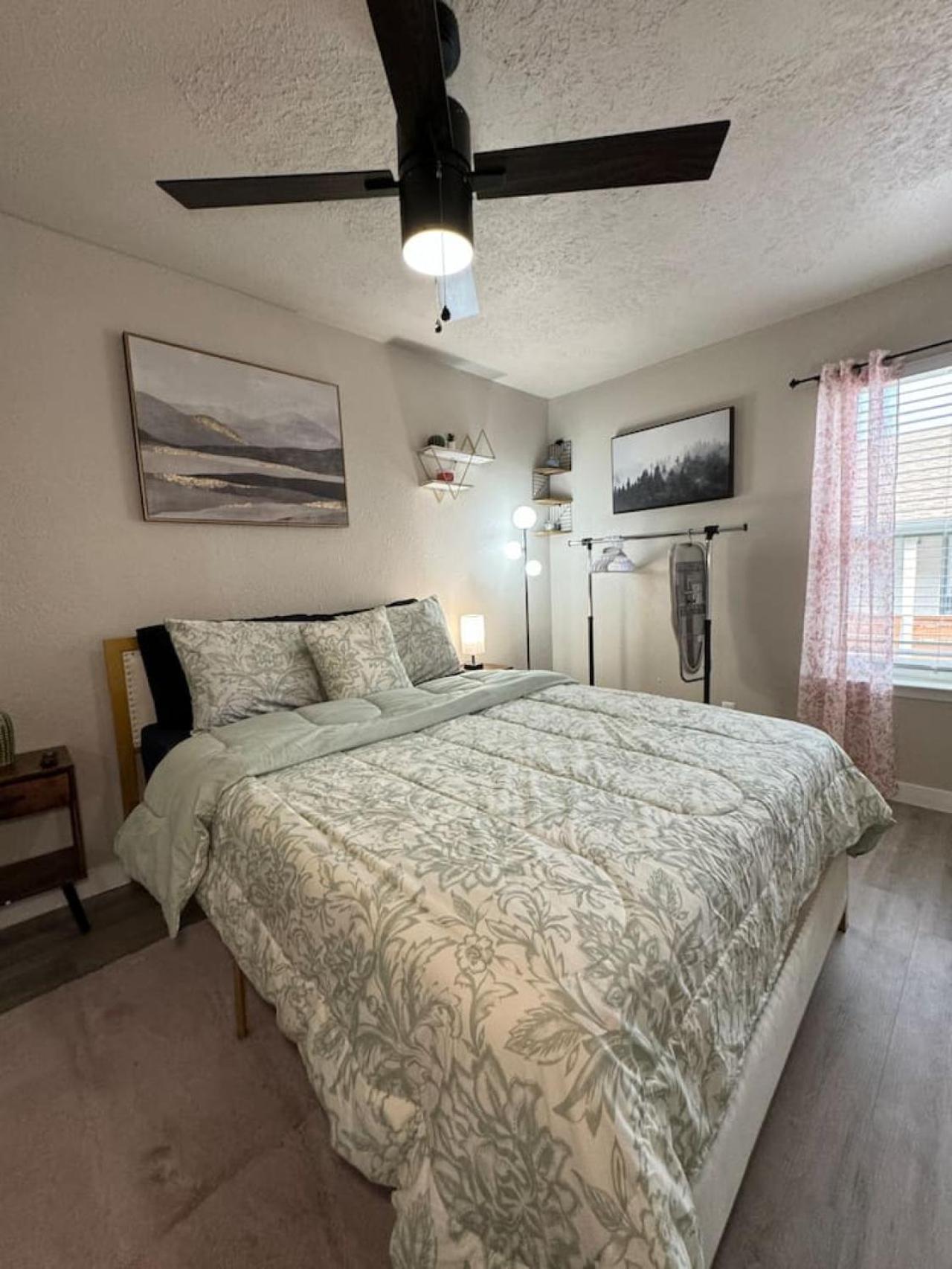 Dt Luxe Staycation 1bd1ba Dallas