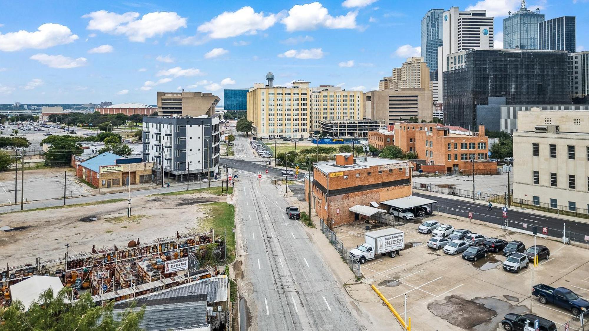 Apartment Farmers Market Apartment, Just Right In Downtown Tx Perfect Place *