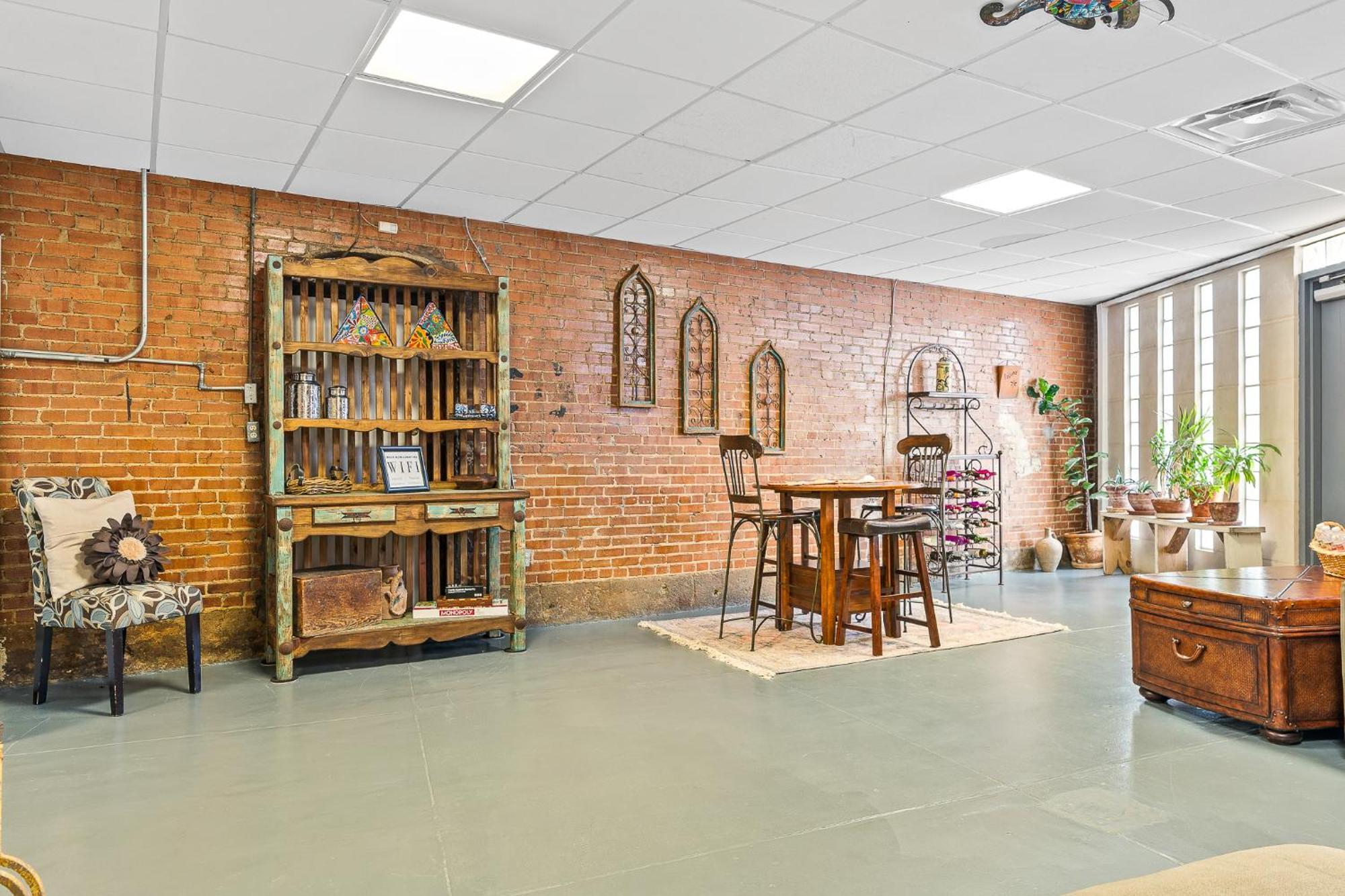Farmers Market Apartment, Just Right In Downtown Tx Perfect Place