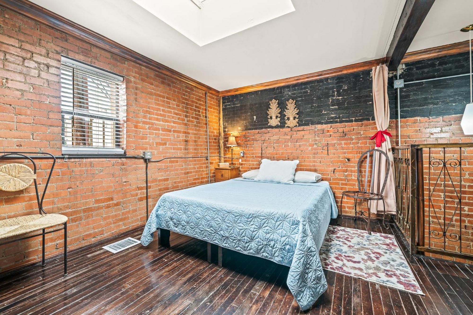 Farmers Market Apartment, Just Right In Downtown Tx Perfect Place Apartment Dallas