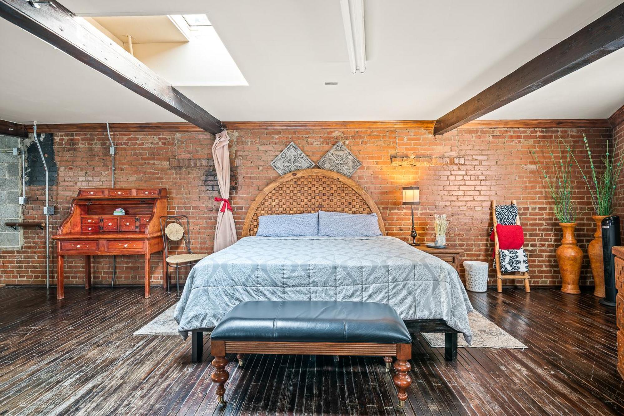 Farmers Market Apartment, Just Right In Downtown Tx Perfect Place *