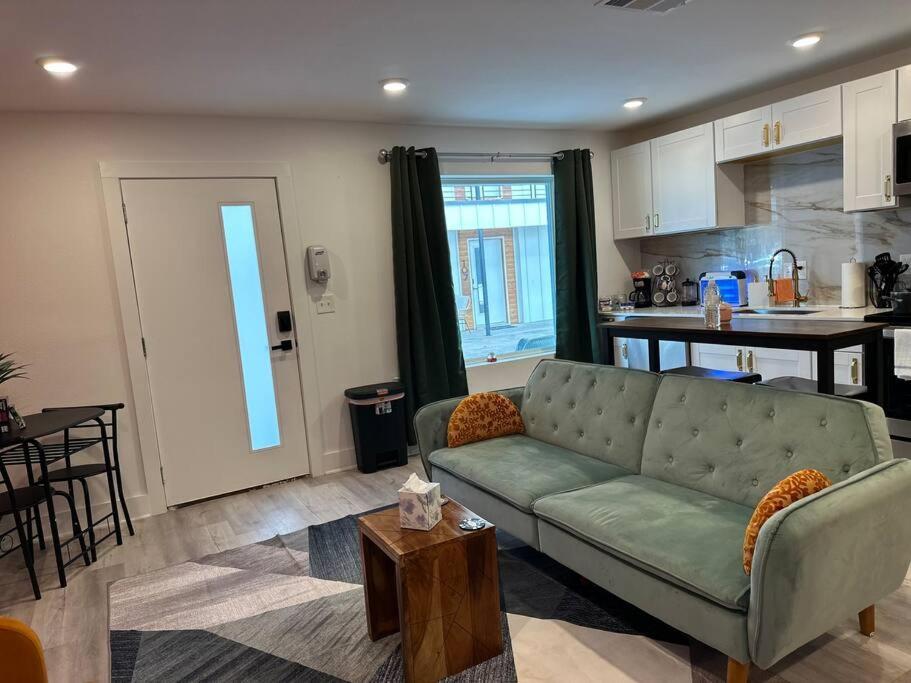 Luxury In Dtw/free Parking Apartment Dallas