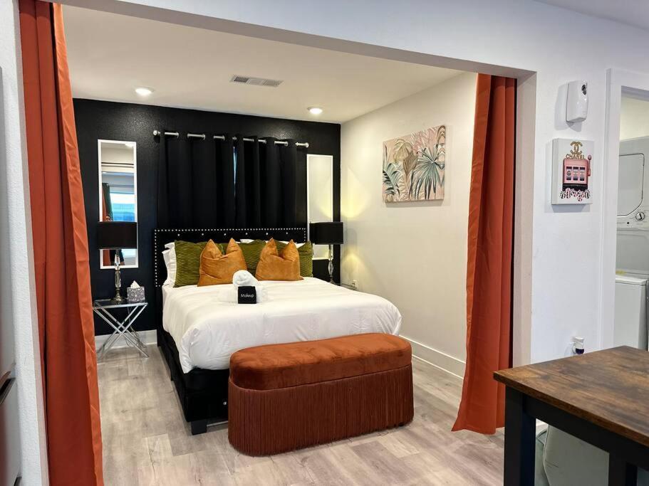 Luxury In Dtw/free Parking *