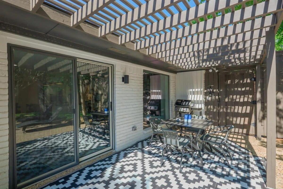 Luxury With 5 Bedrooms And Private Pool