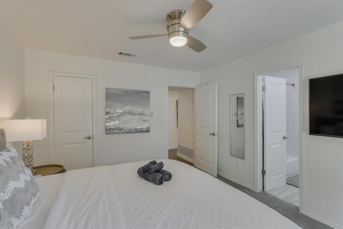 Luxury With 5 Bedrooms And Private Pool Holiday home