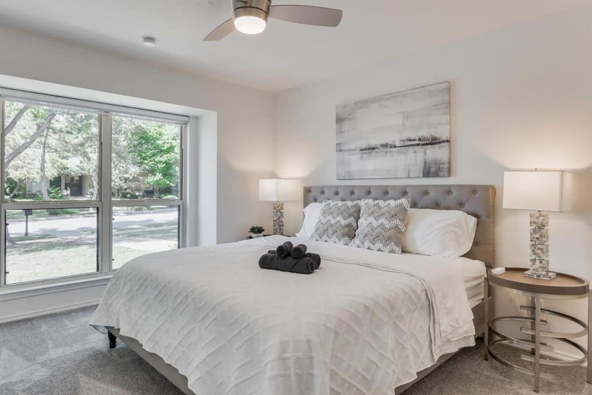 Luxury With 5 Bedrooms And Private Pool Holiday home Dallas