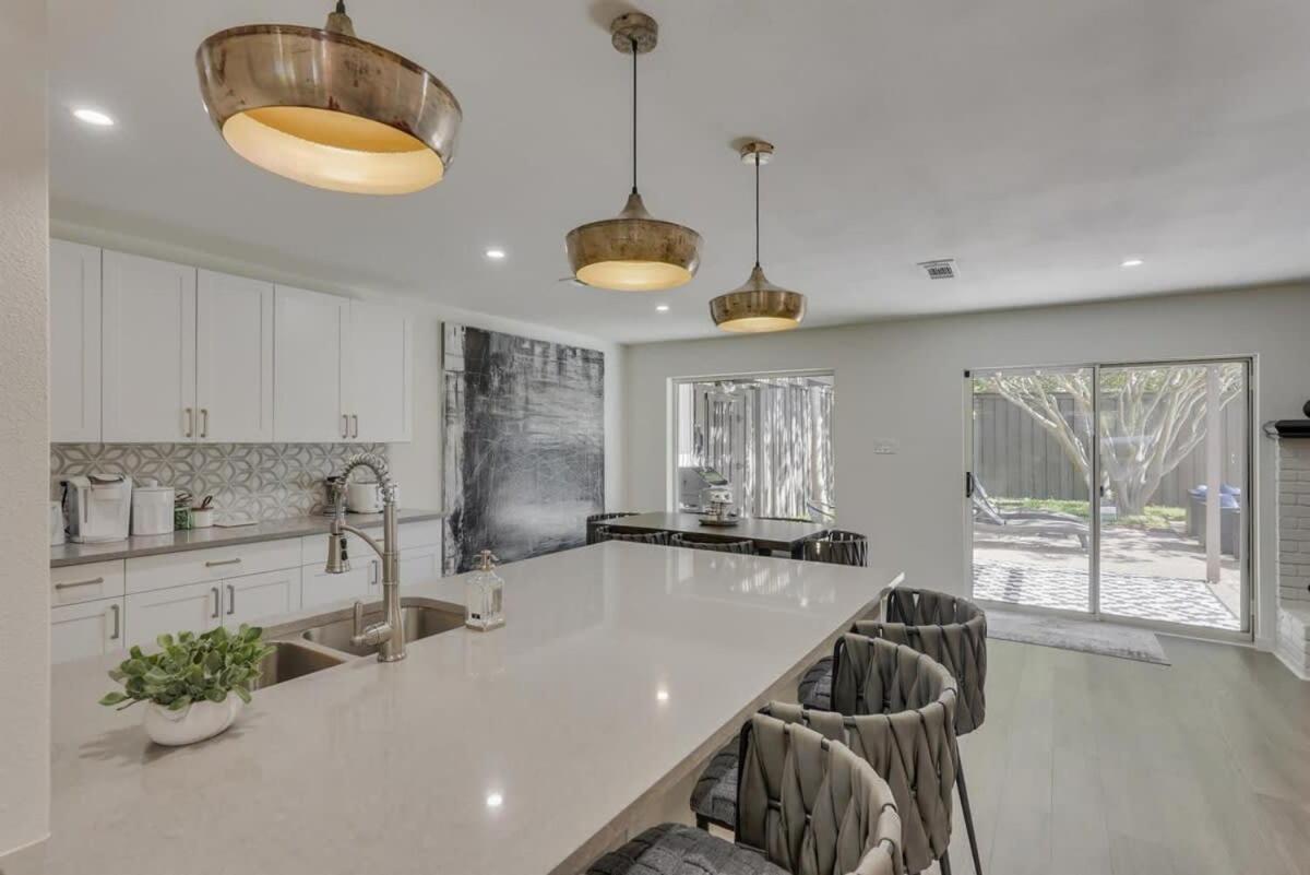 Luxury With 5 Bedrooms And Private Pool