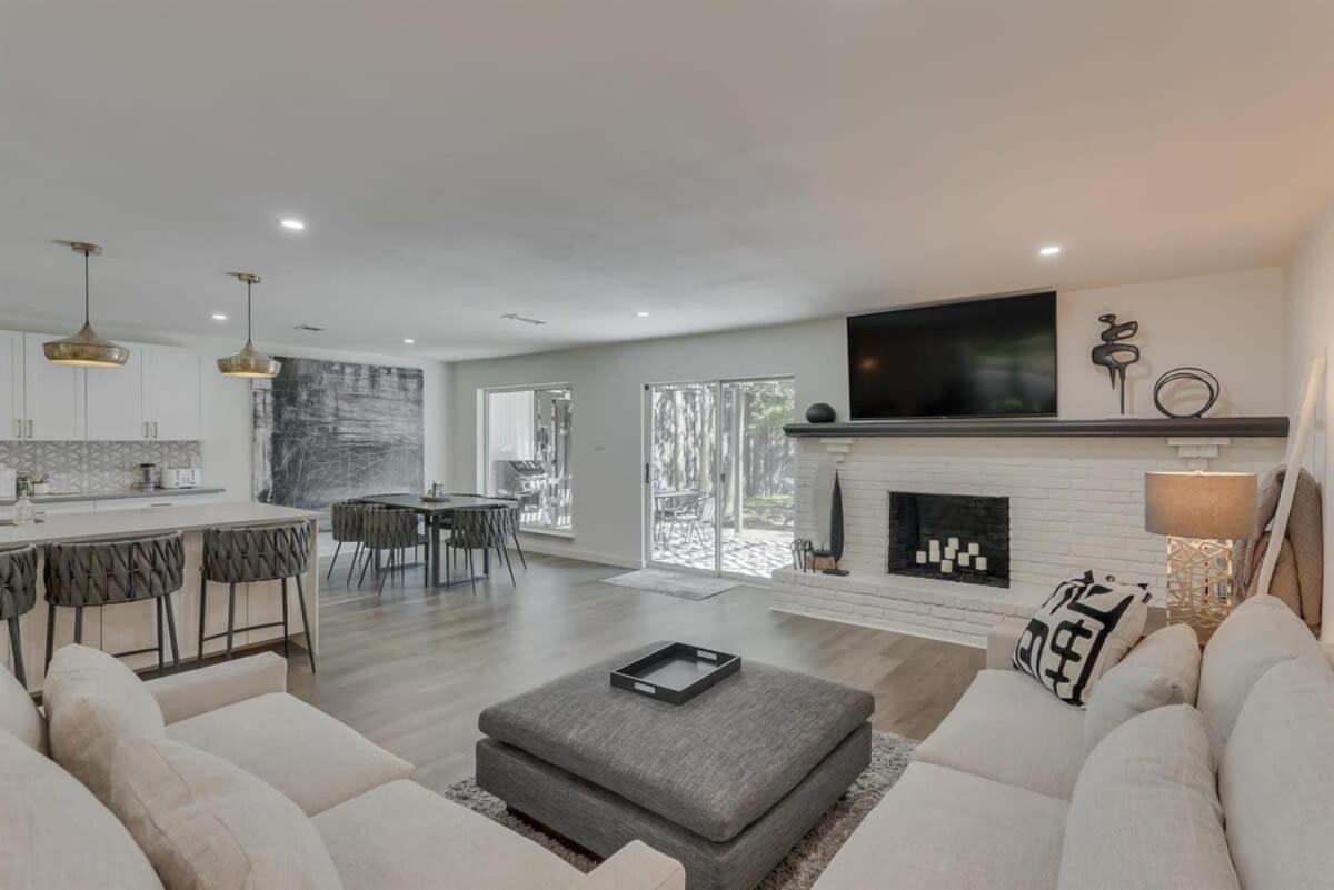 Luxury With 5 Bedrooms And Private Pool * Dallas