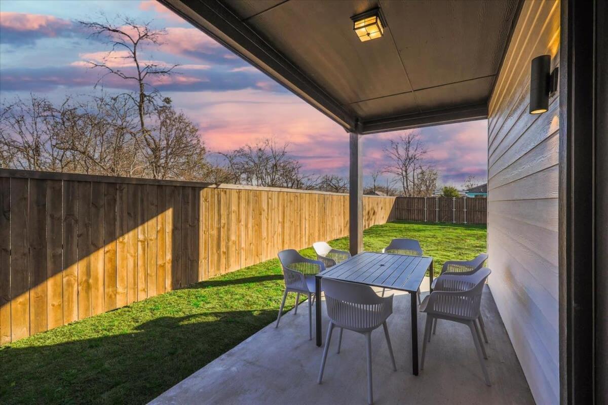 Modern And Spacious High End Near Downtown Dallas