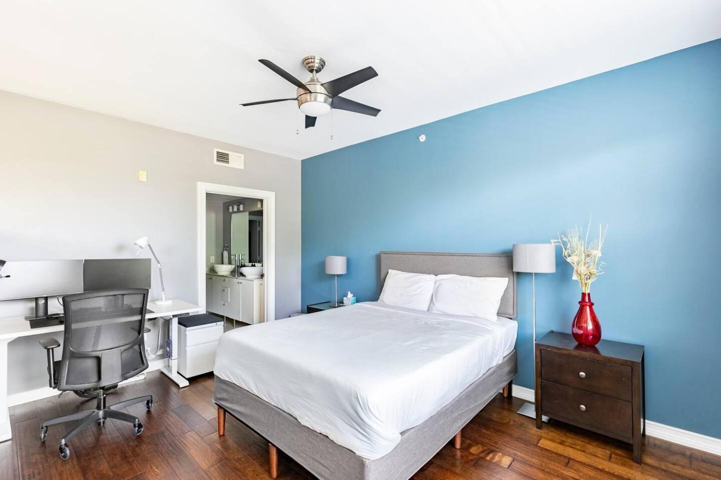 2 Bedroom Oak Lawn Wfh Setups Gated Parking * Dallas