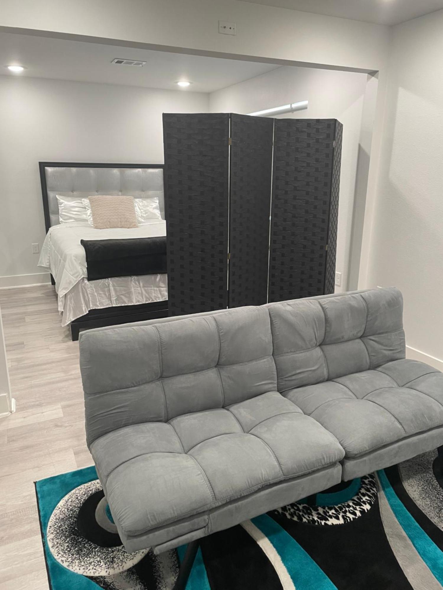 Apartment C&c Lofty East Dallas