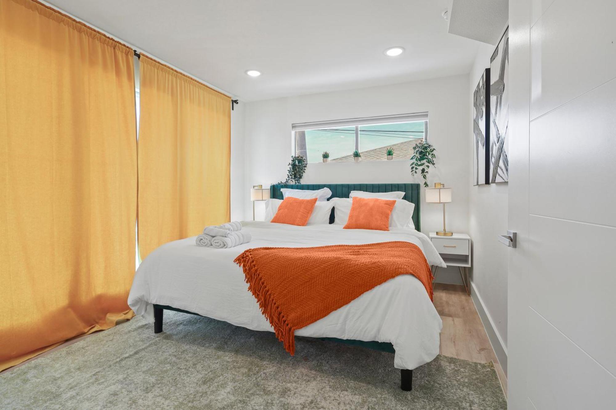 1bed 1 Bath, King Bed, Free Parking, Dt Dallas, Aac, Deep Ellum * Dallas