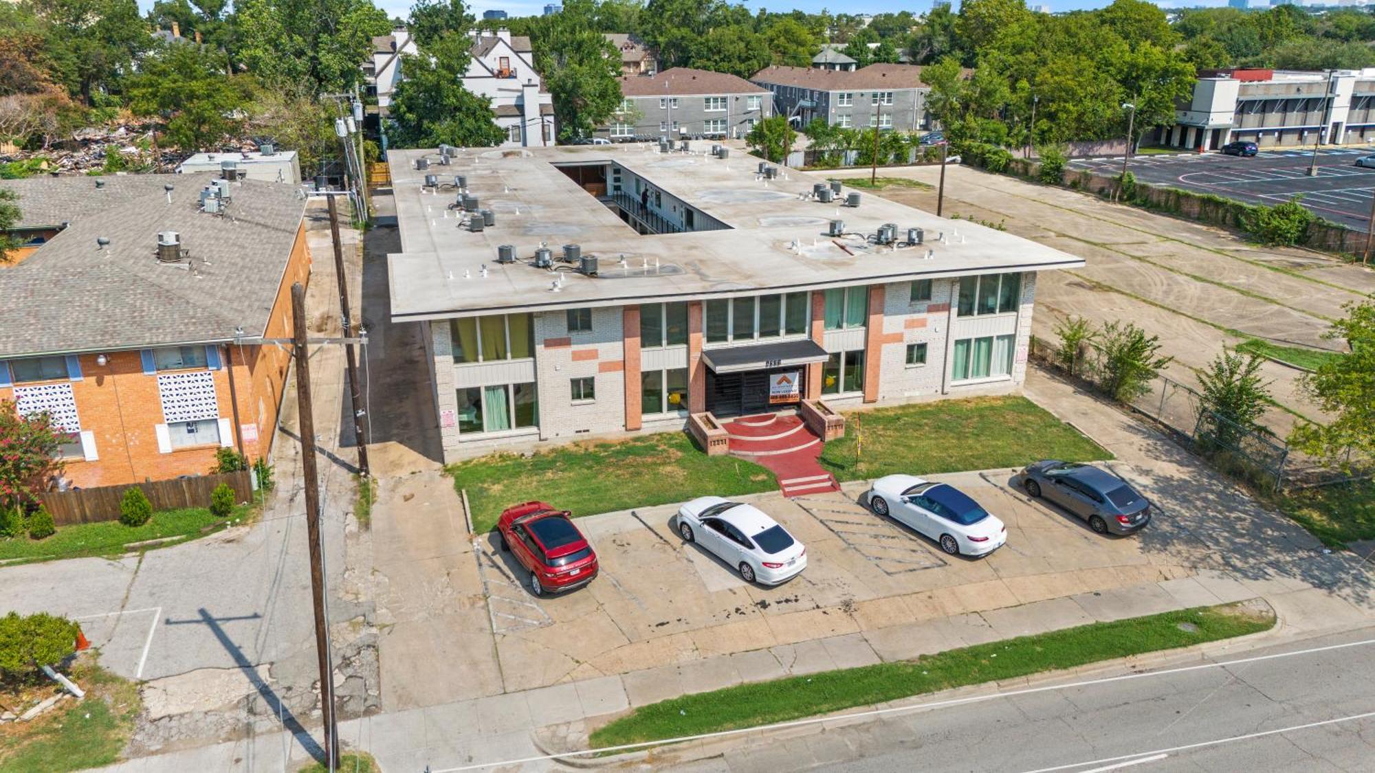 Apartment 1bed 1 Bath, King Bed, Free Parking, Dt Dallas, Aac, Deep Ellum Dallas
