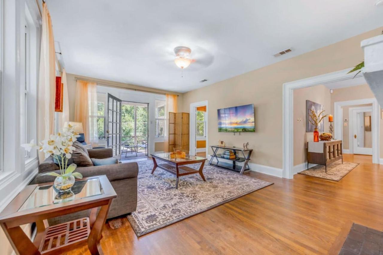 New The Wycliff House. Oak Lawn Walkers Paradise