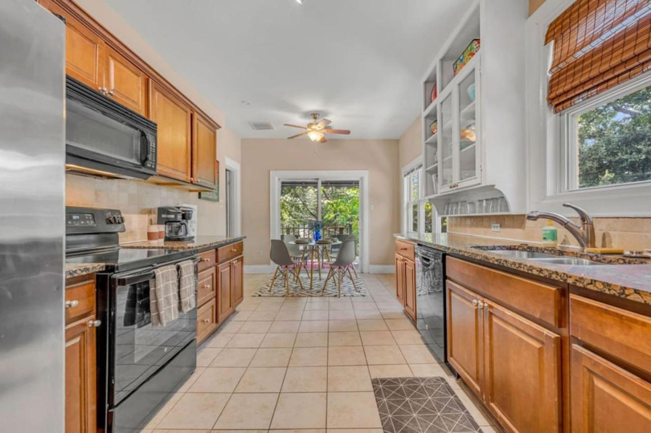 New The Wycliff House. Oak Lawn Walkers Paradise