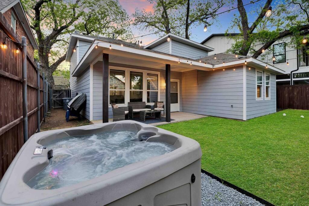 Villa Highland Huge Yard Hot Tub *