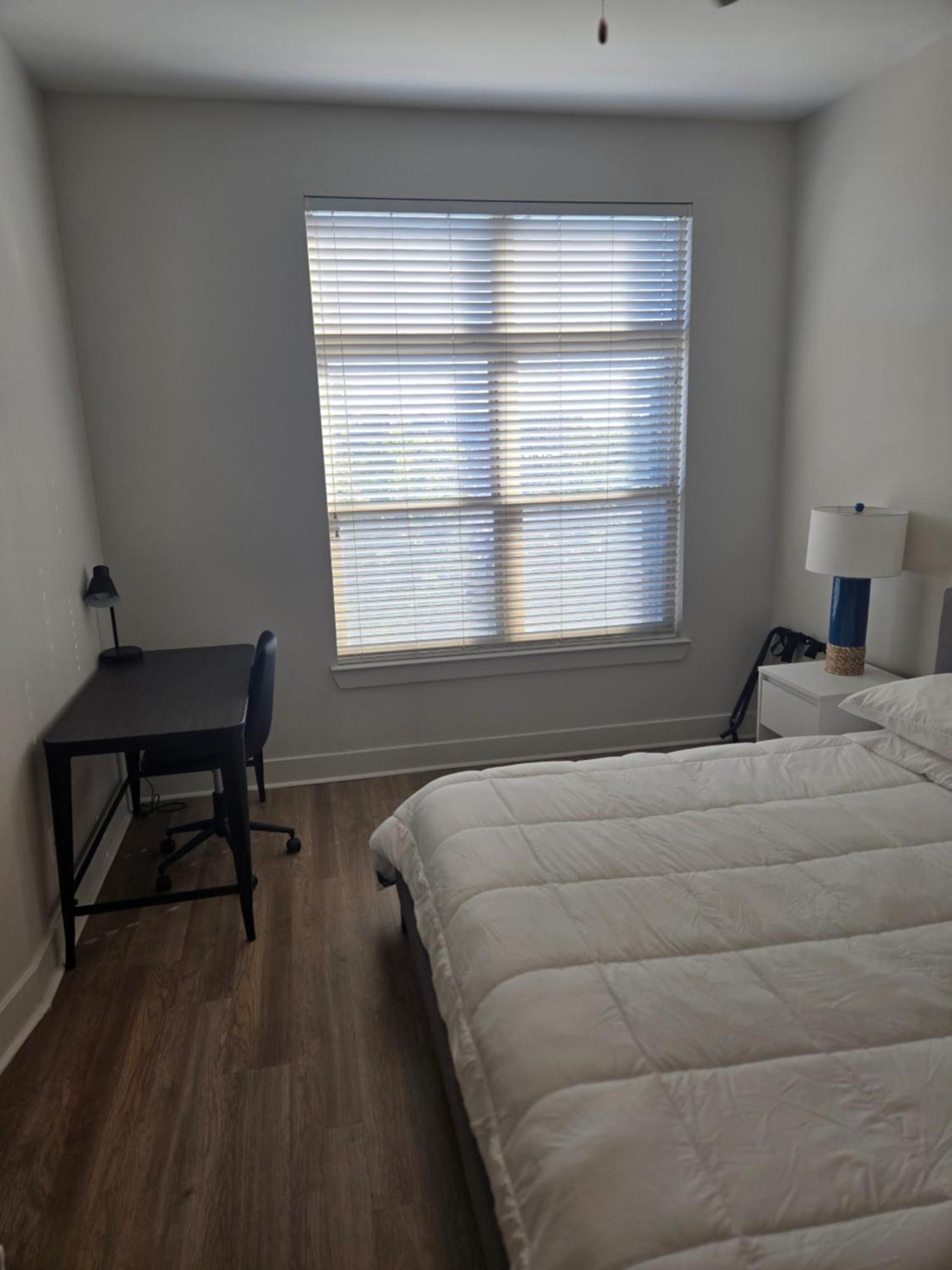 Downtown 2bd Free Parking *