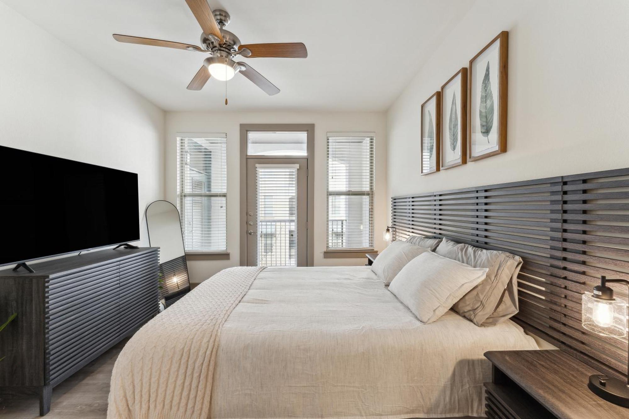 Spacious Uptown Gem Free Parking Pet Friendly Apartment Dallas
