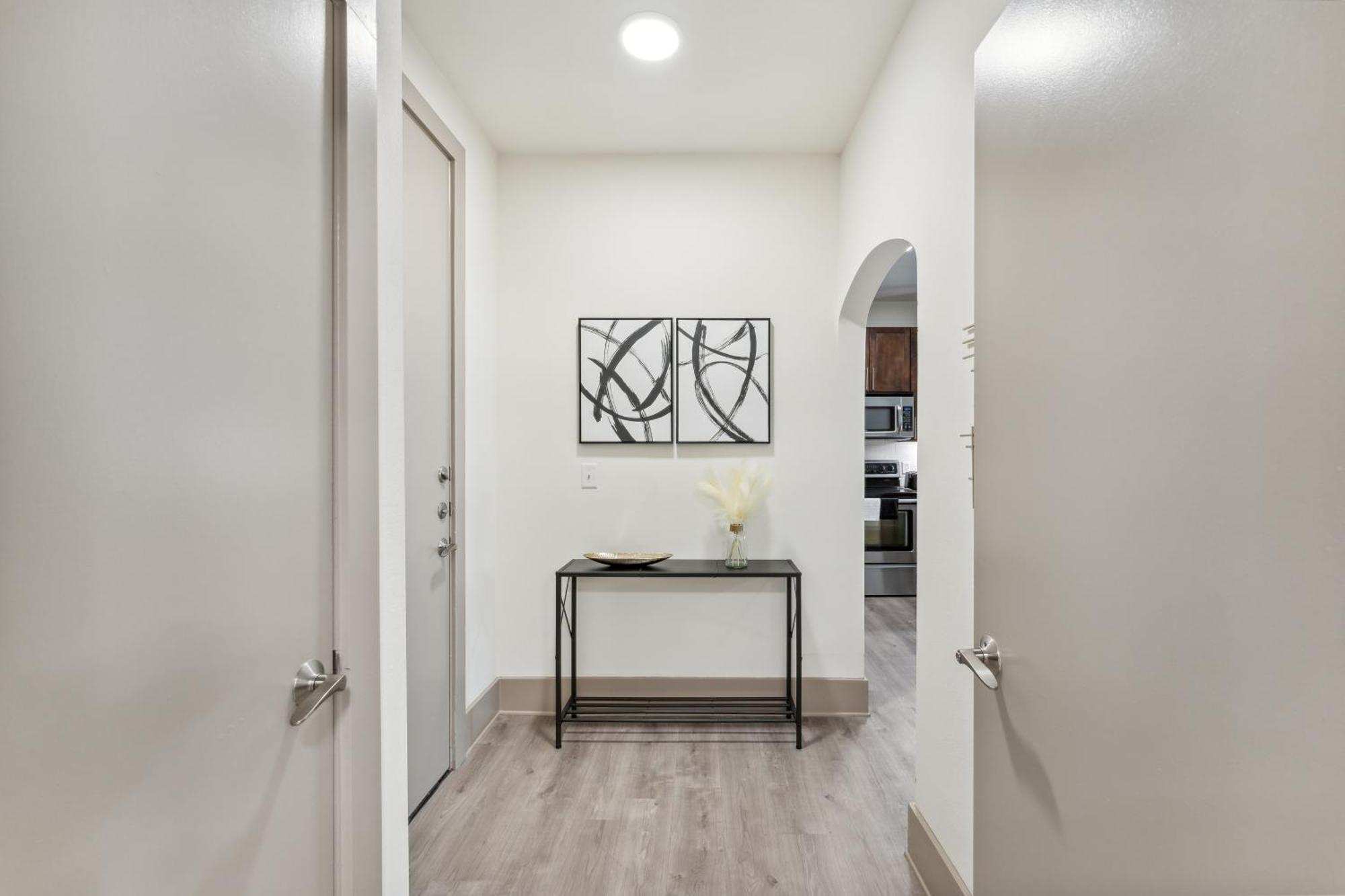 Apartment Spacious Uptown Gem Free Parking Pet Friendly Dallas
