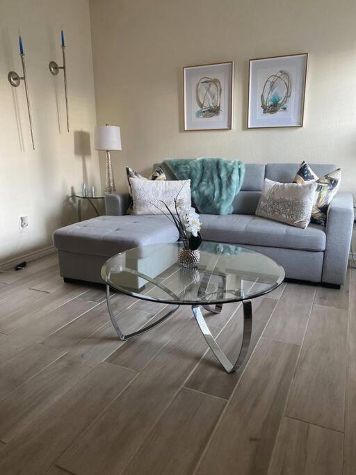 Stylish Lower Greenville Apartment