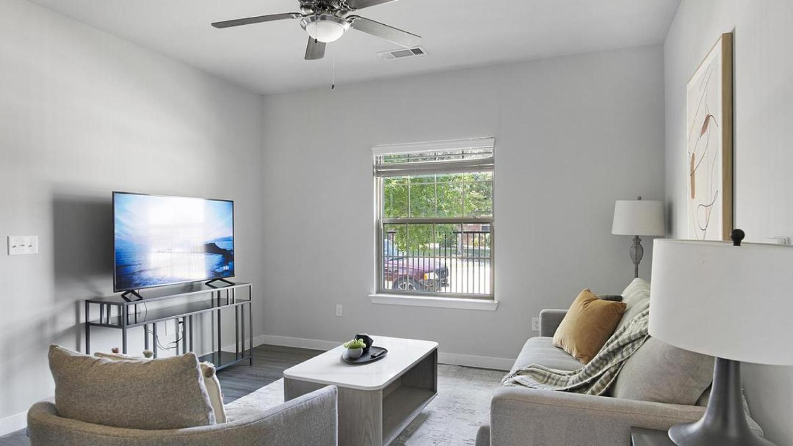 Landing At Clark Ridge Canyon - 1 Bedroom In * Dallas