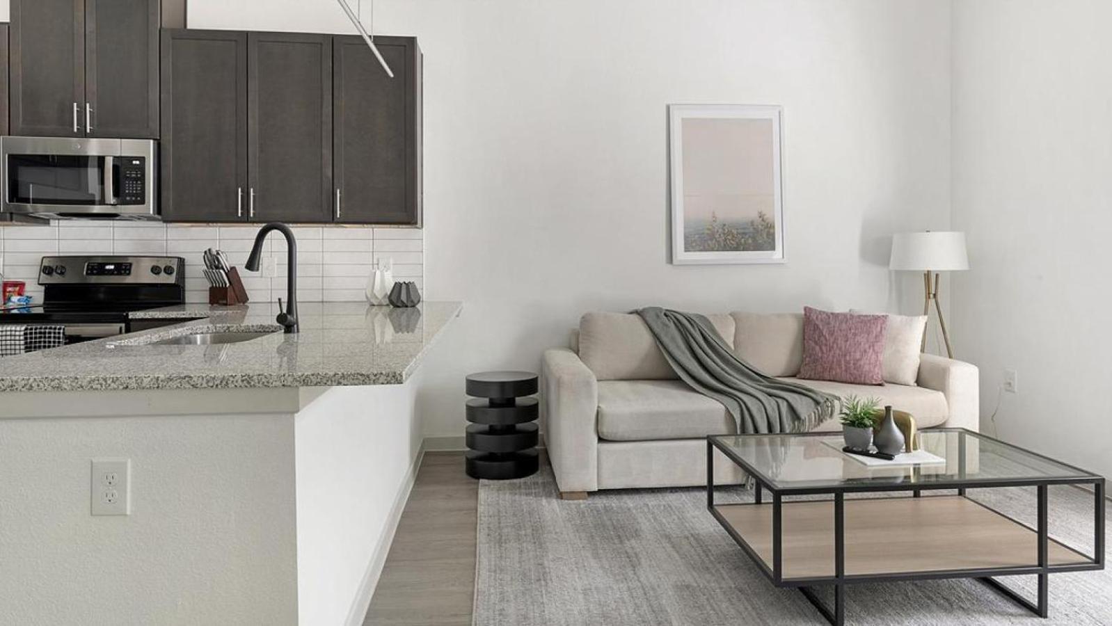 Apartment Landing At Cedar Lakes - 1 Bedroom In *