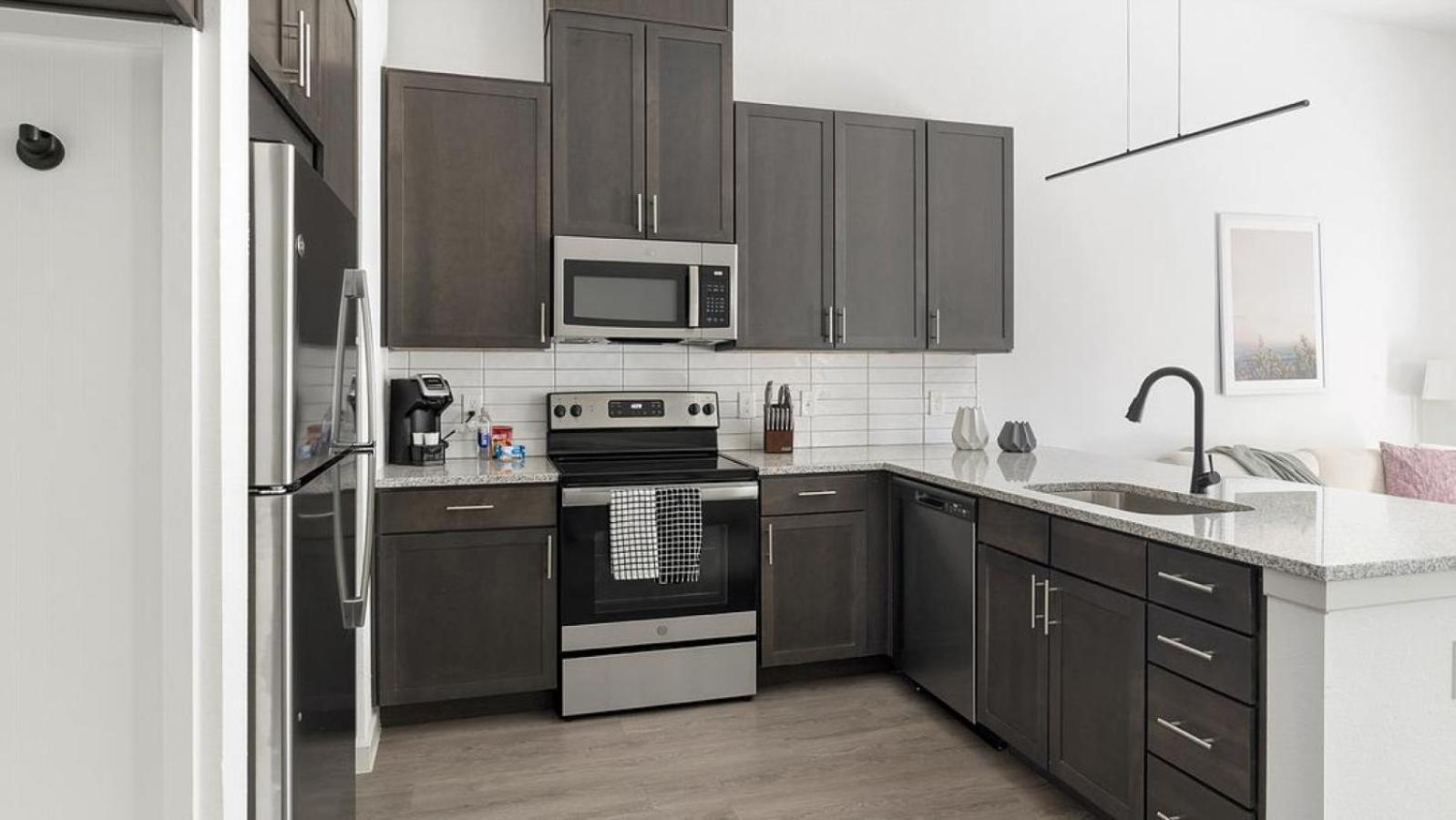 Landing At Cedar Lakes - 1 Bedroom In *