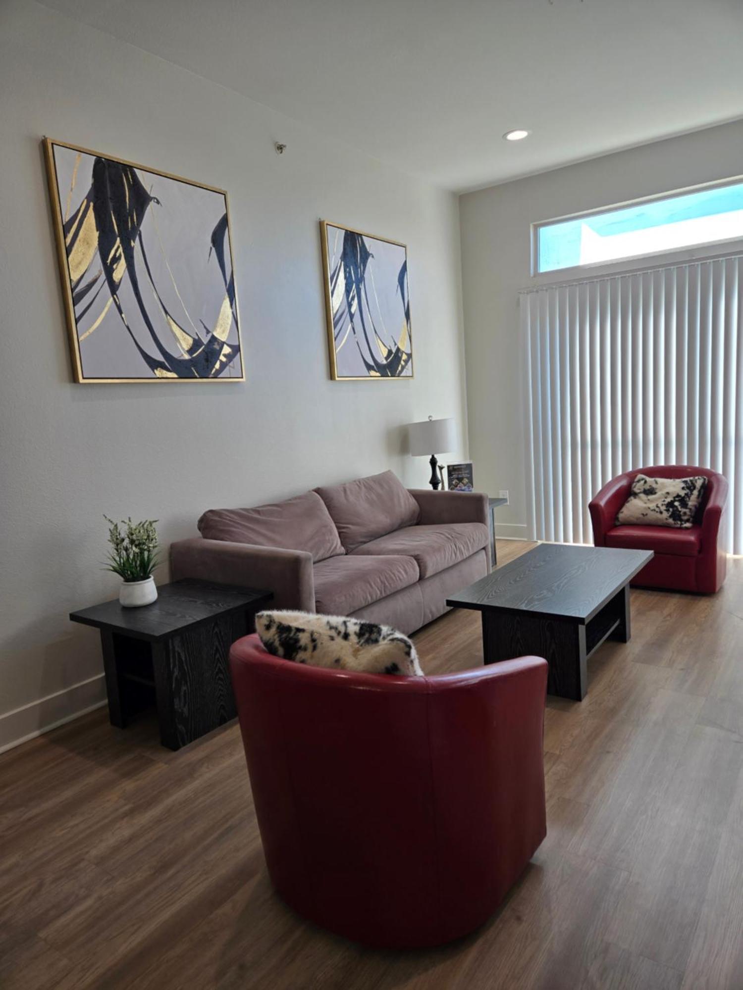 Downtown 2bd Free Parking Apartment Dallas