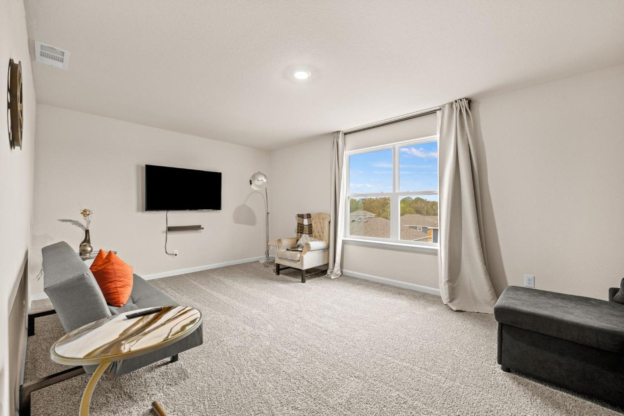 Villa, Newly Built 5br, Sleeps 13, Close To * Dallas