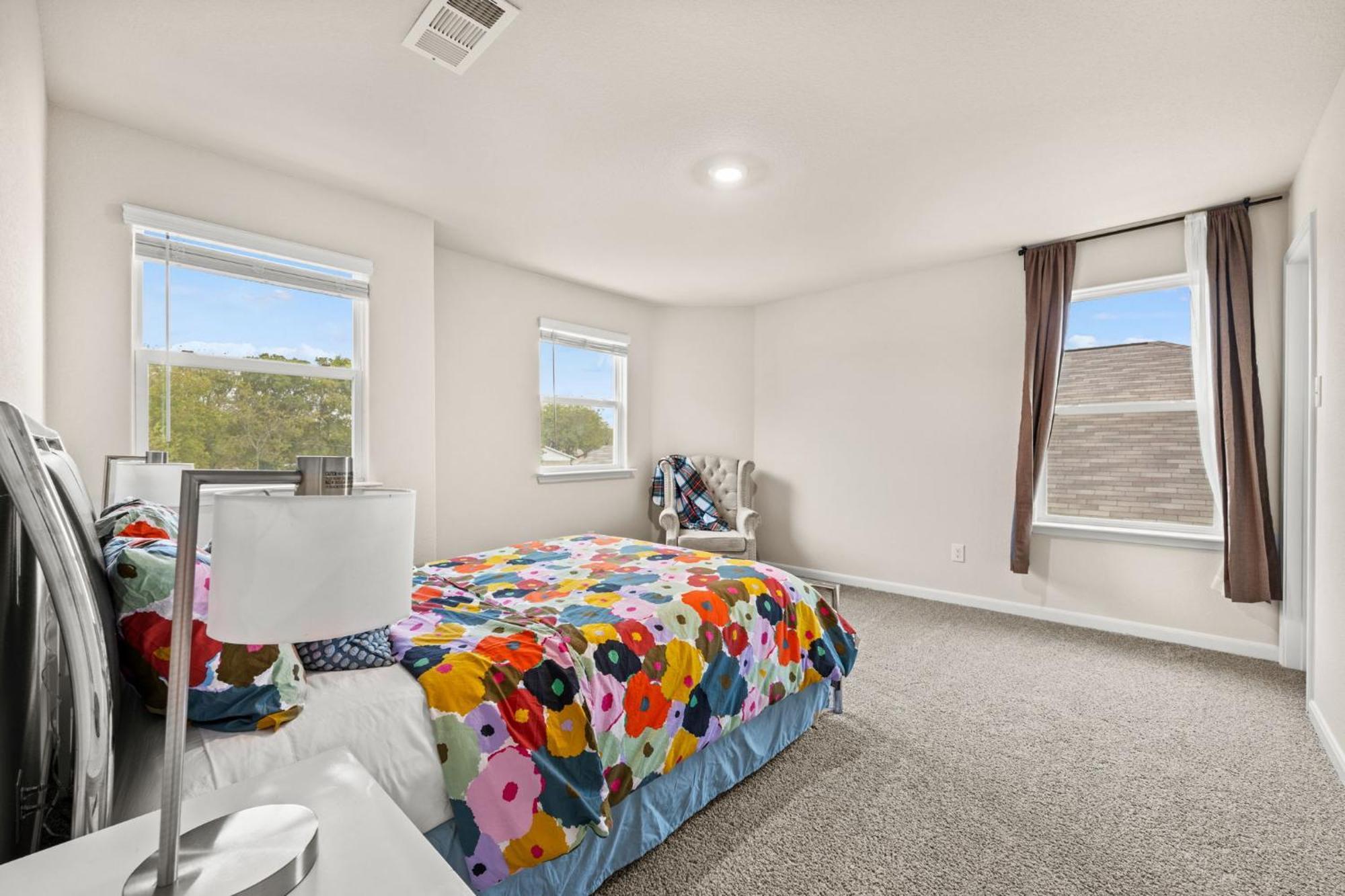 Villa, Newly Built 5br, Sleeps 13, Close To Apartment Dallas