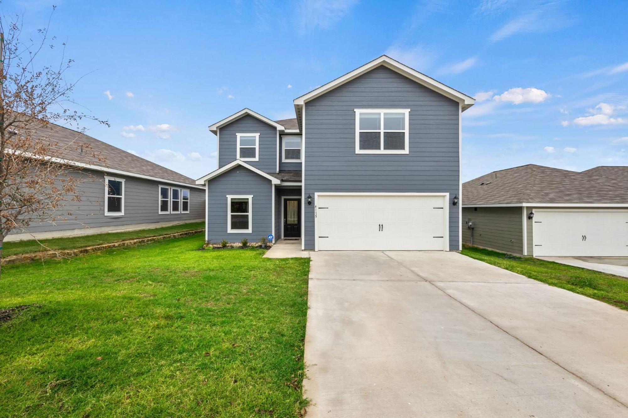 Apartment Villa, Newly Built 5br, Sleeps 13, Close To Dallas