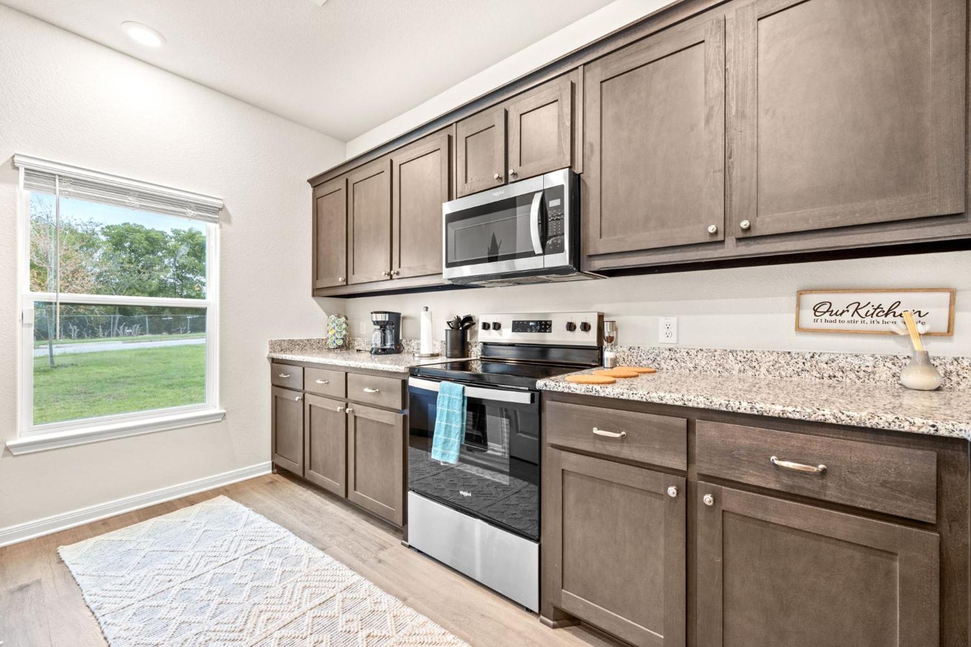 Villa, Newly Built 5br, Sleeps 13, Close To *