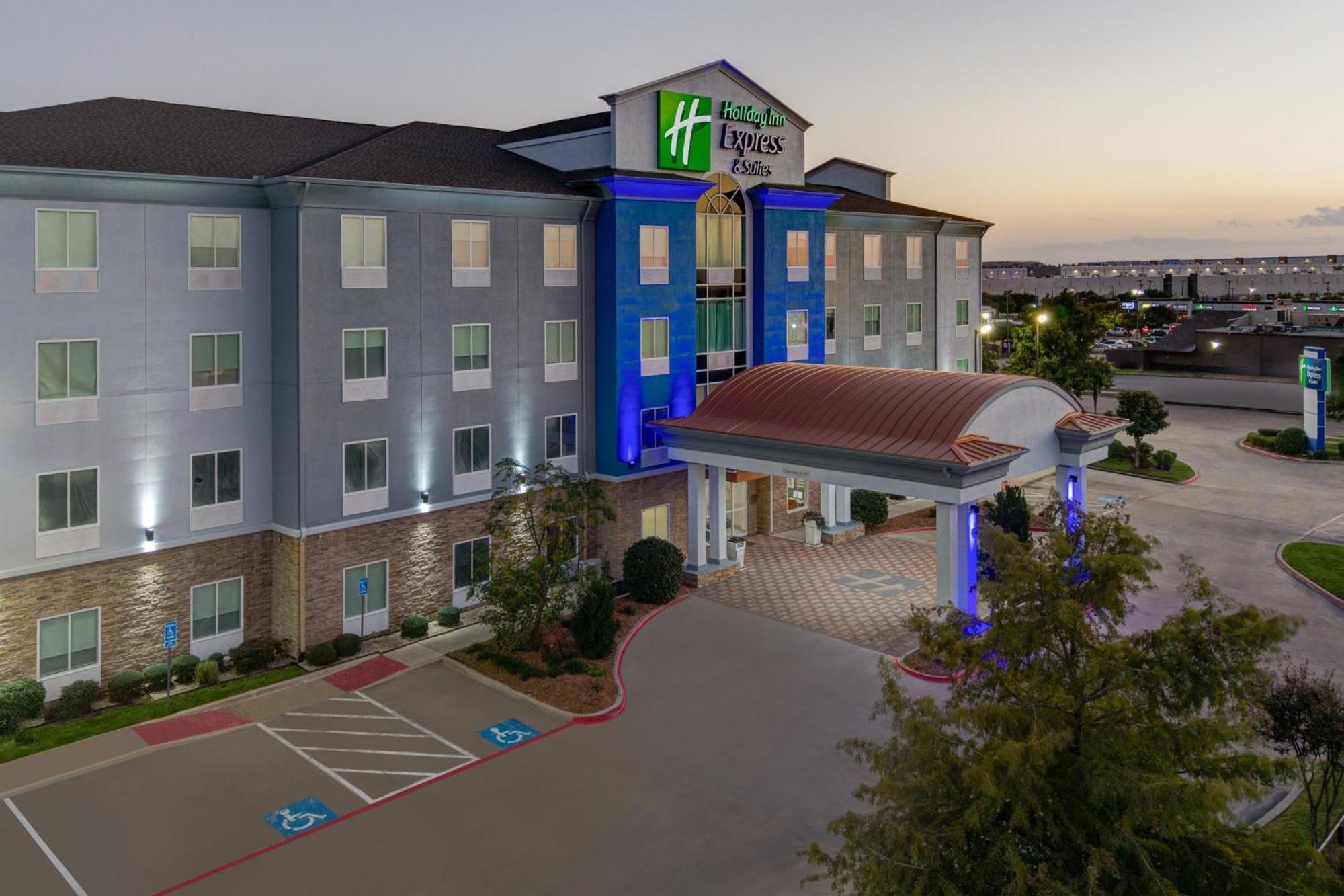 Hotel Express & West By Ihg Dallas