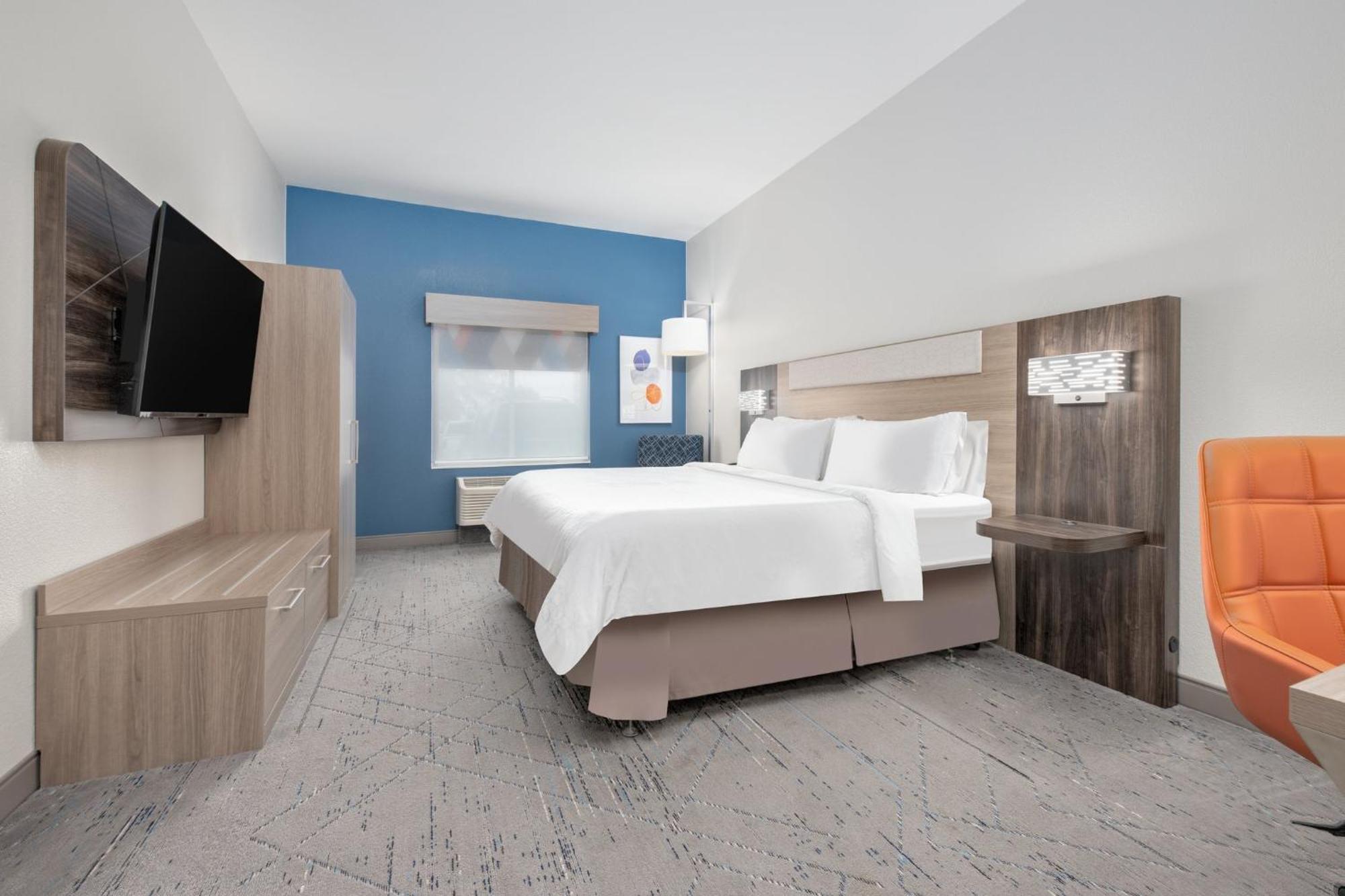Express & West By Ihg 3*