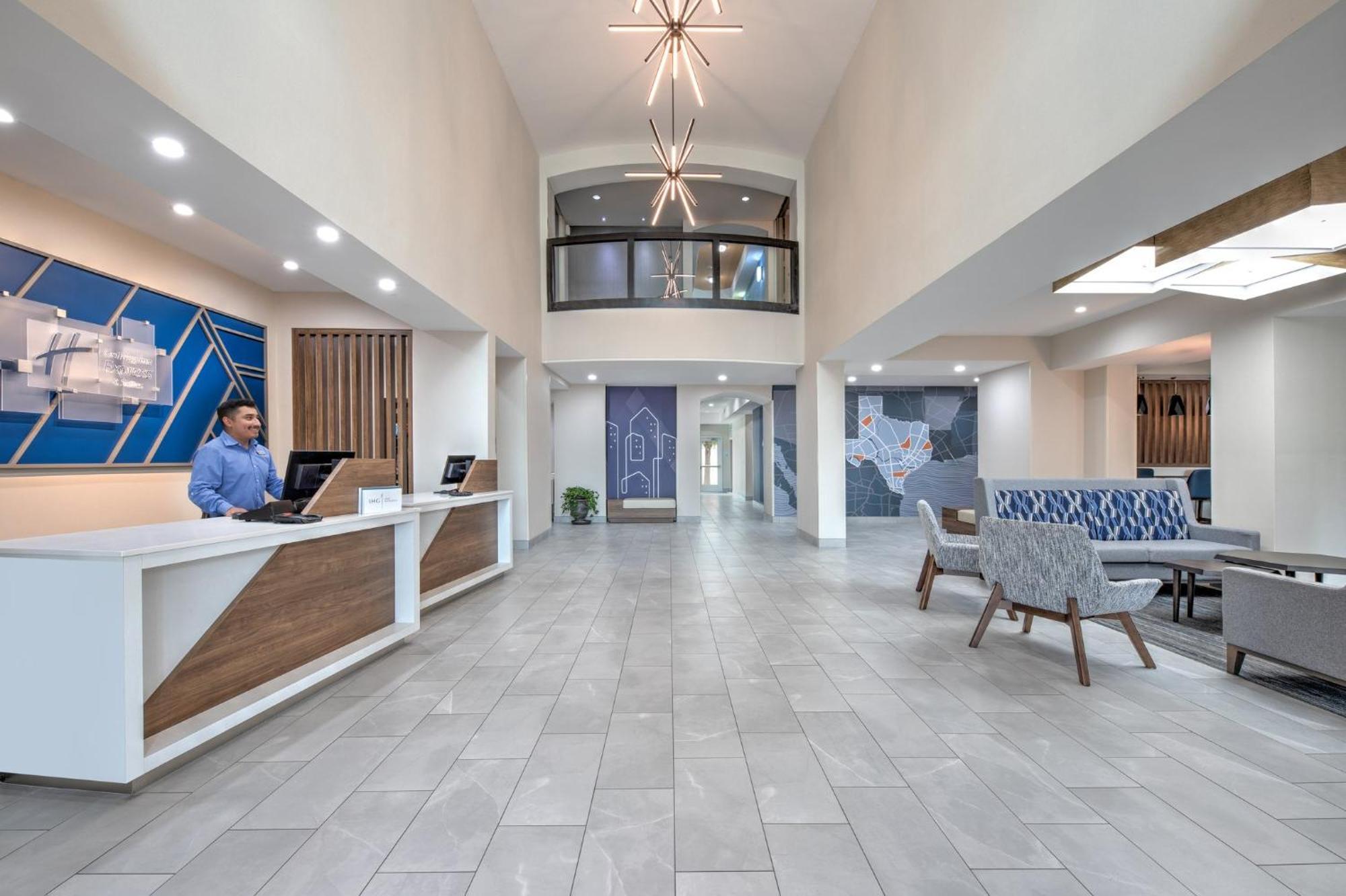Express & West By Ihg Dallas