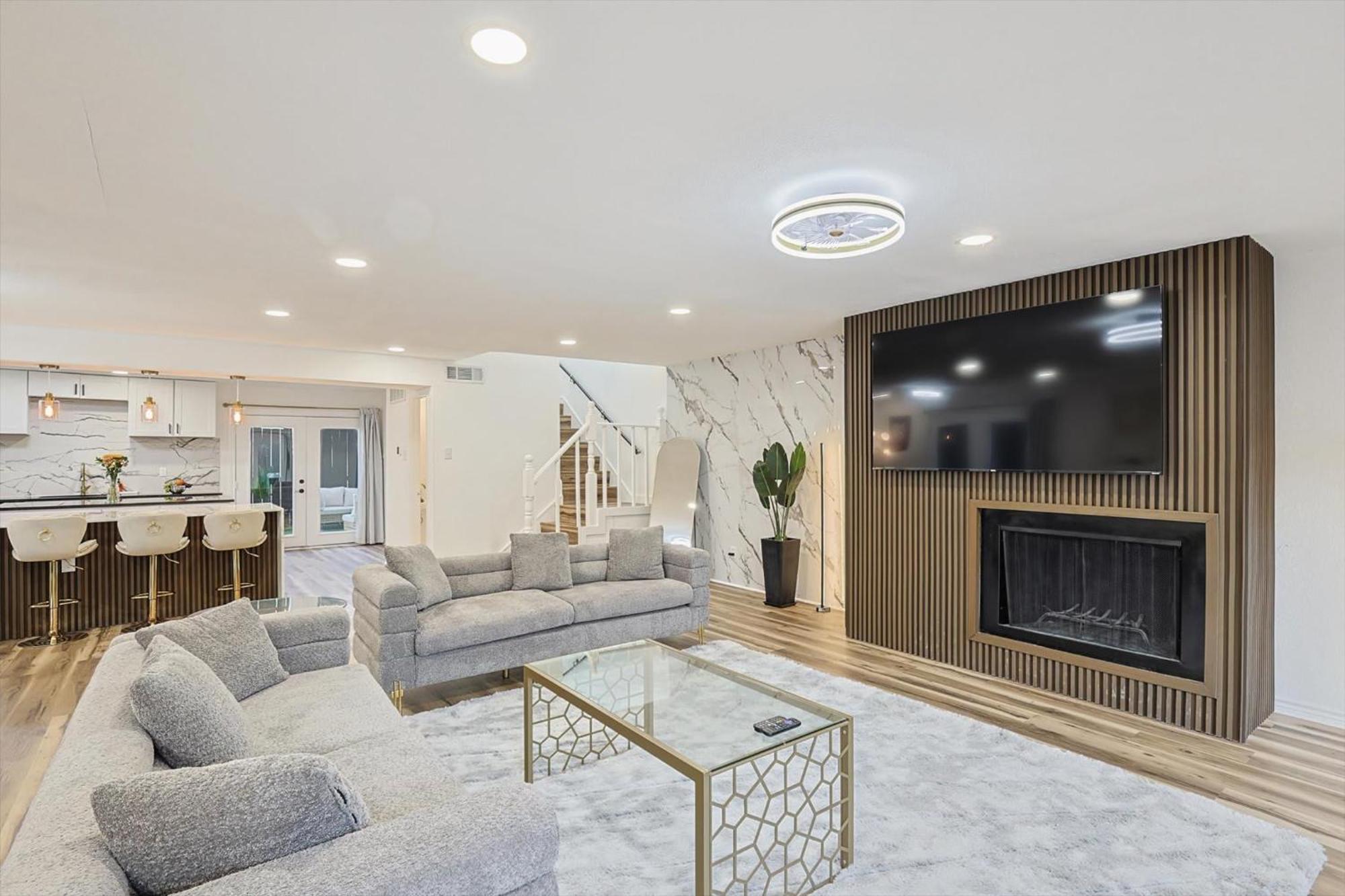 Luxury In The Heart Of The Area Holiday home Dallas