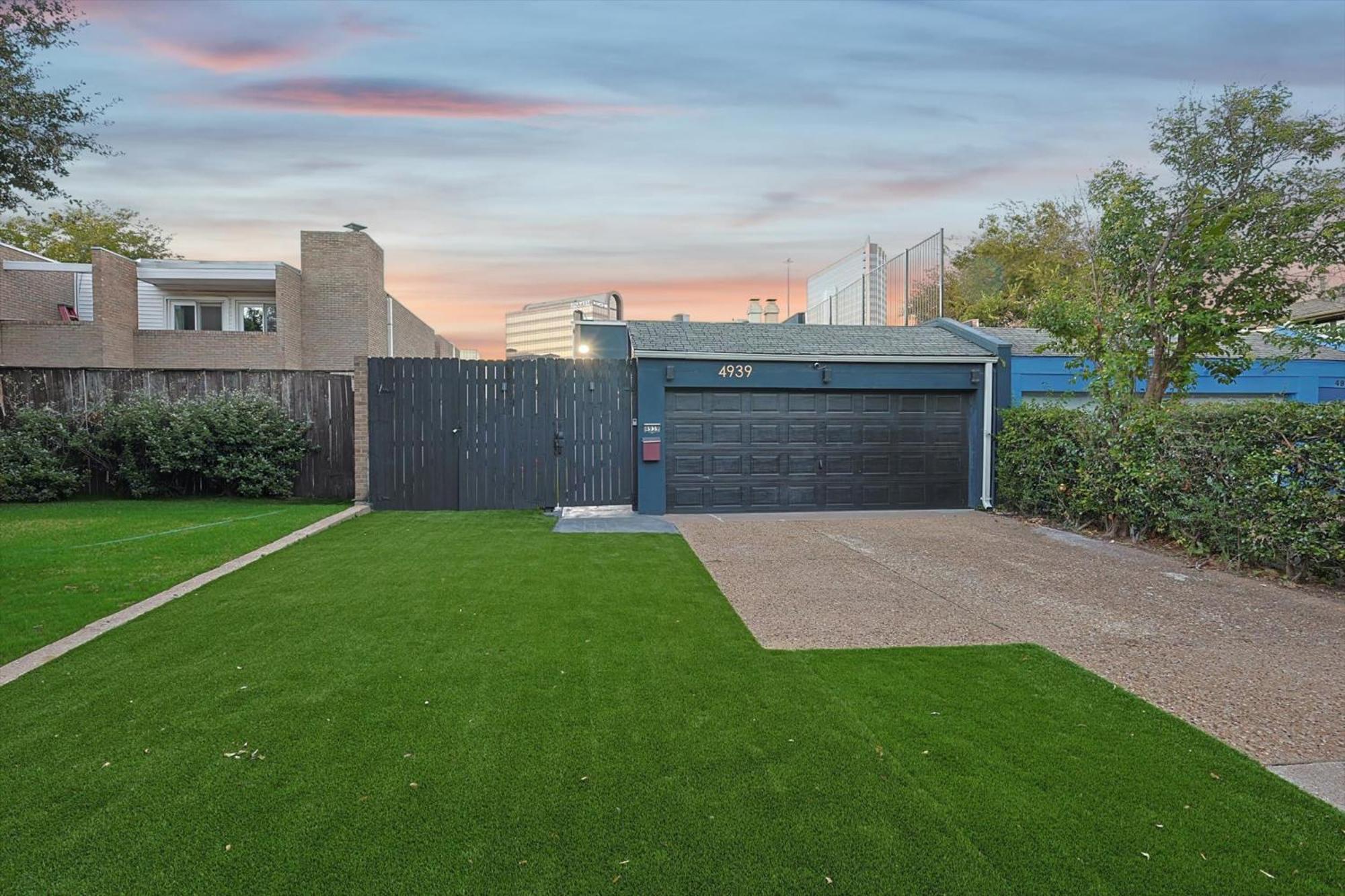 Luxury In The Heart Of The Area Holiday home *