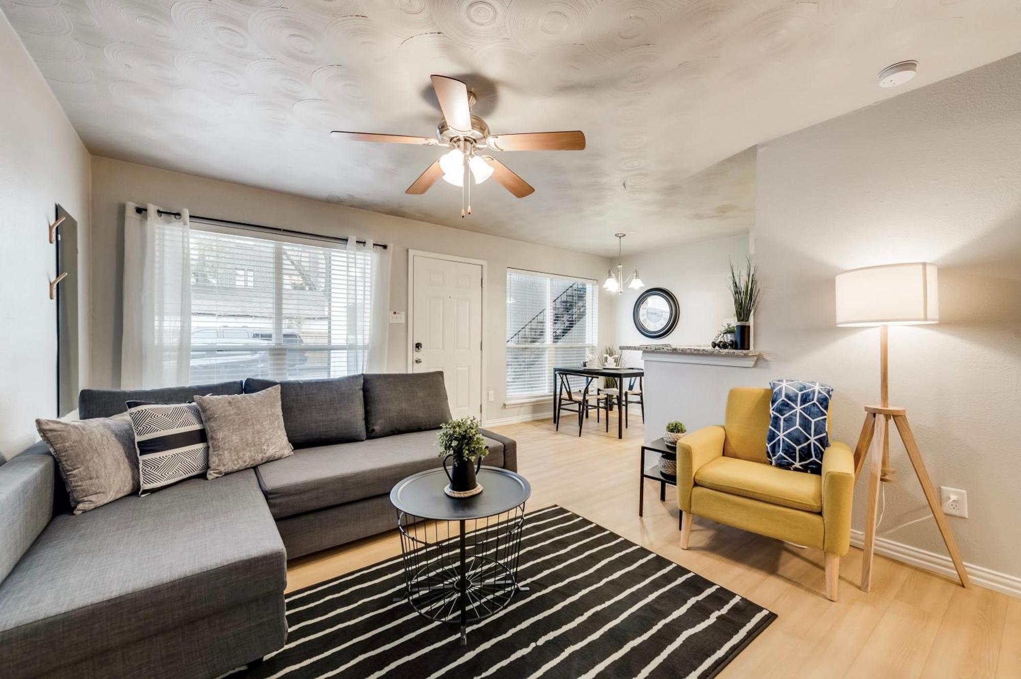 Apartment Insta-worthy Flat And Arboretum Tickets Included