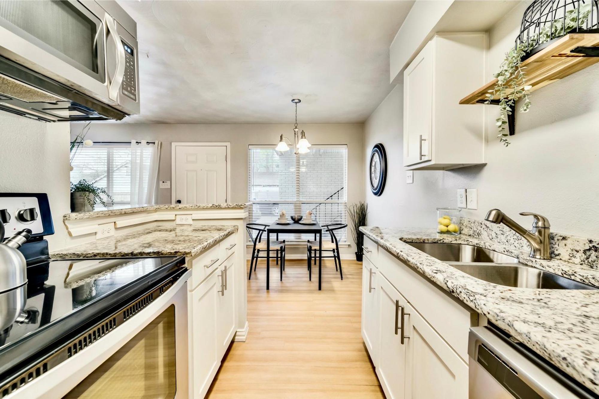 Apartment Insta-worthy Flat And Arboretum Tickets Included