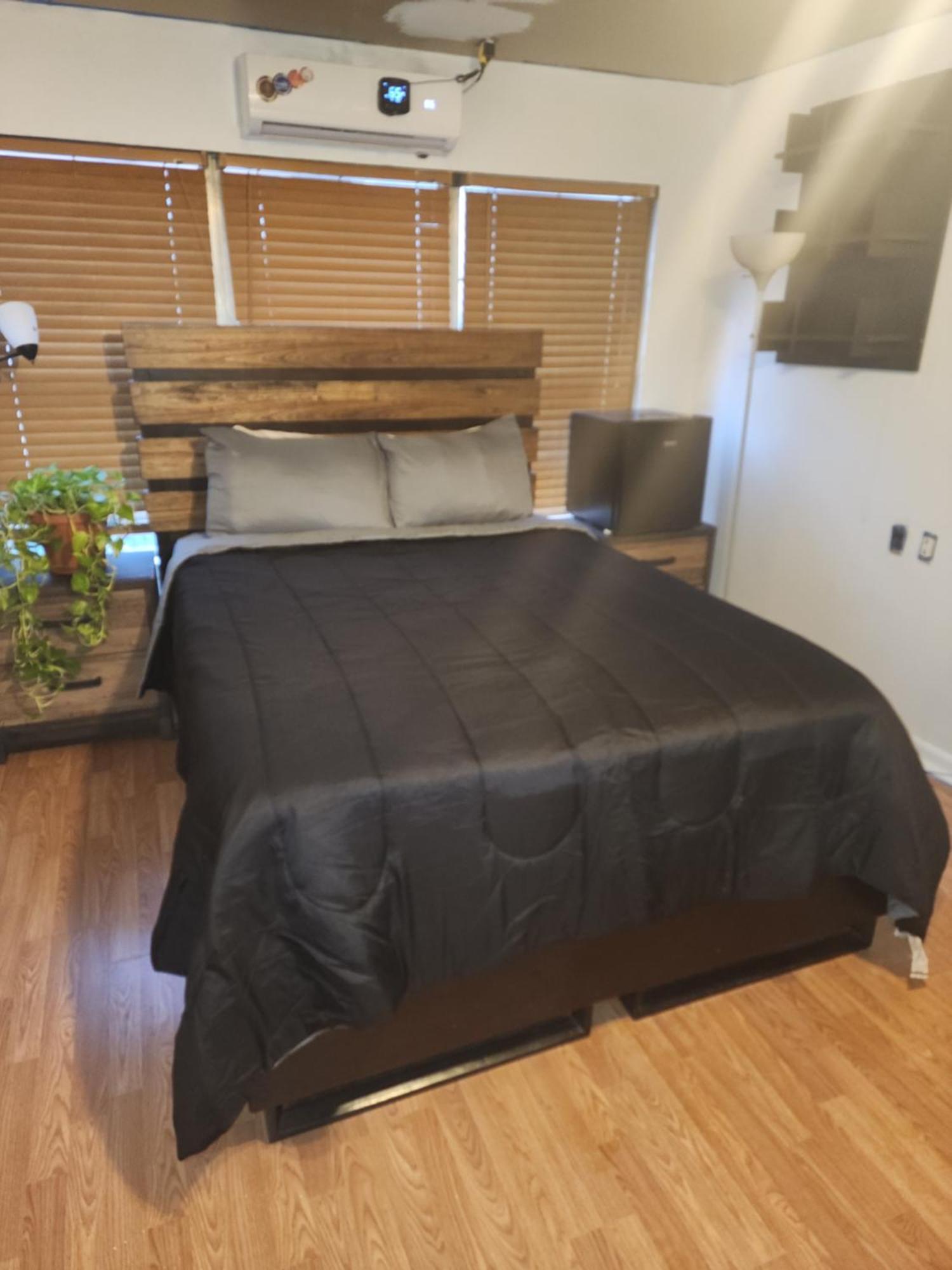 Comfy Spacious Private 1 With Attached Bath Casa de férias *
