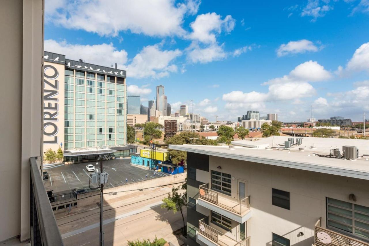 Sleek Loft Style 2br I Gym I Parking I Workspace Apartment *